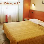 Eden Hotell 2*